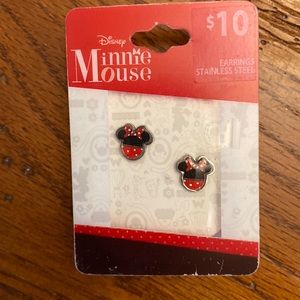 New! Minnie Mouse Earrings, in original package, unopened 🎀